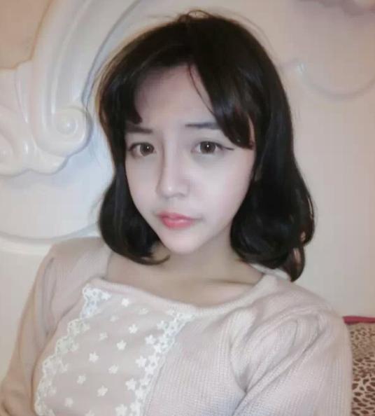 兜儿热度超过韩安冉，被嘲靠生孩子洗白，女儿是“深渊巨口”