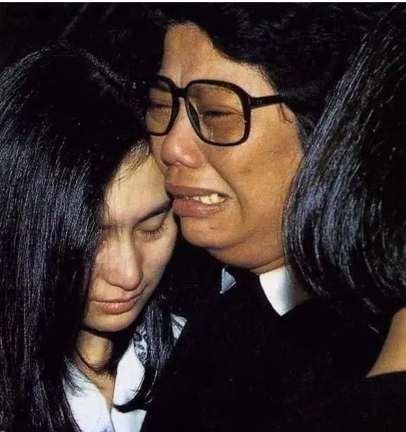 当年恃靓行凶的李嘉欣,李嘉欣恃靓行凶现在怎么样了