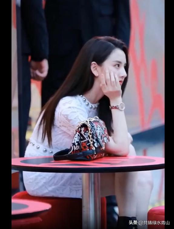 领导新春慰问一线员工,领导慰问一线女职工