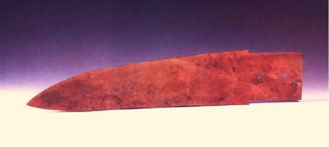 流失海外的商周玉器,商周遗址出土石家河玉器