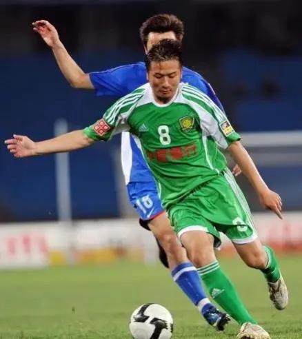 帮助中国打进世界杯的守门员,2002年带领中国足球队进入世界杯