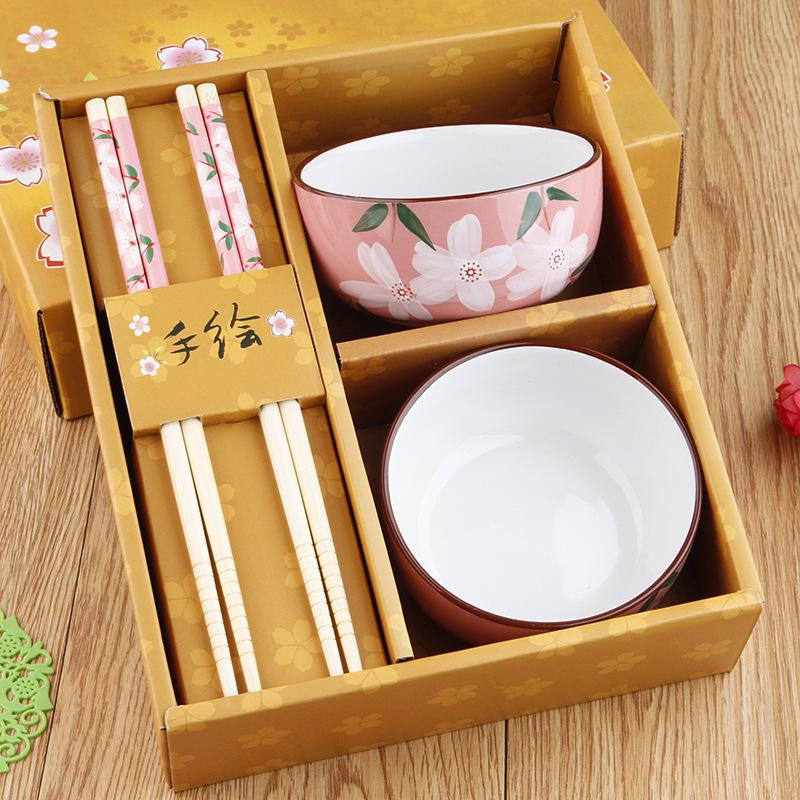 丧事回礼送毛巾有讲究吗,丧事送礼金有什么讲究