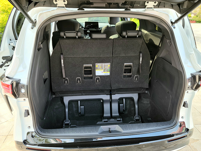 深度体验丰田赛那SIENNA，家用MPV的标杆有何过人之处？