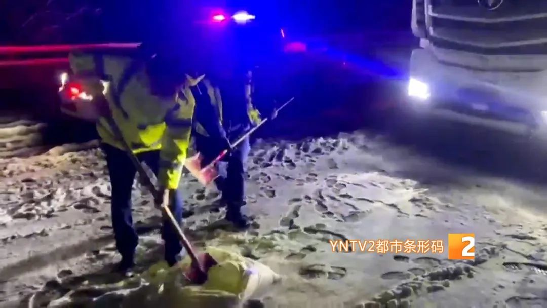 昆明今日迎来降雪图片,昆明迎来降雪高速路