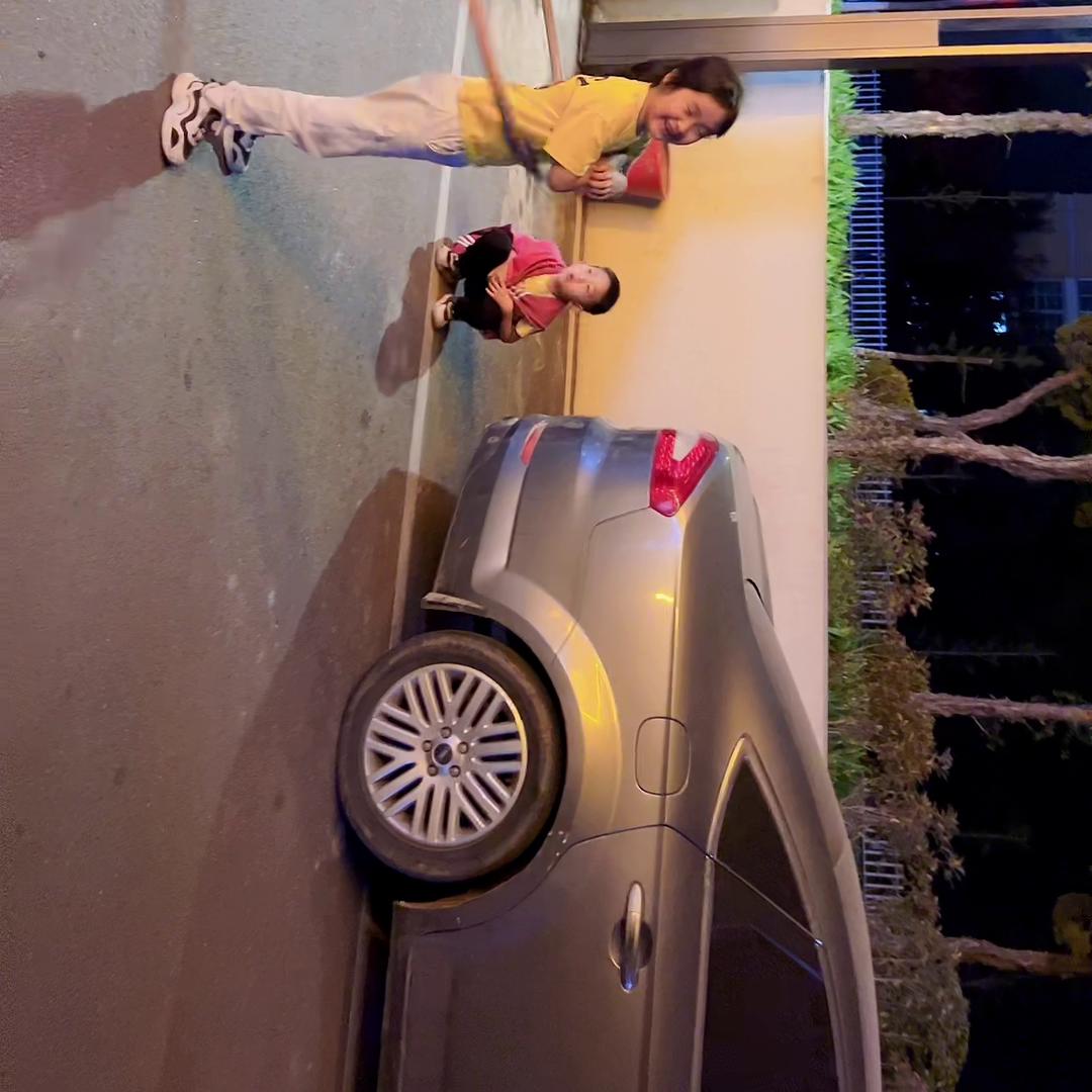 小伙子挣钱,小伙子很有发展前途