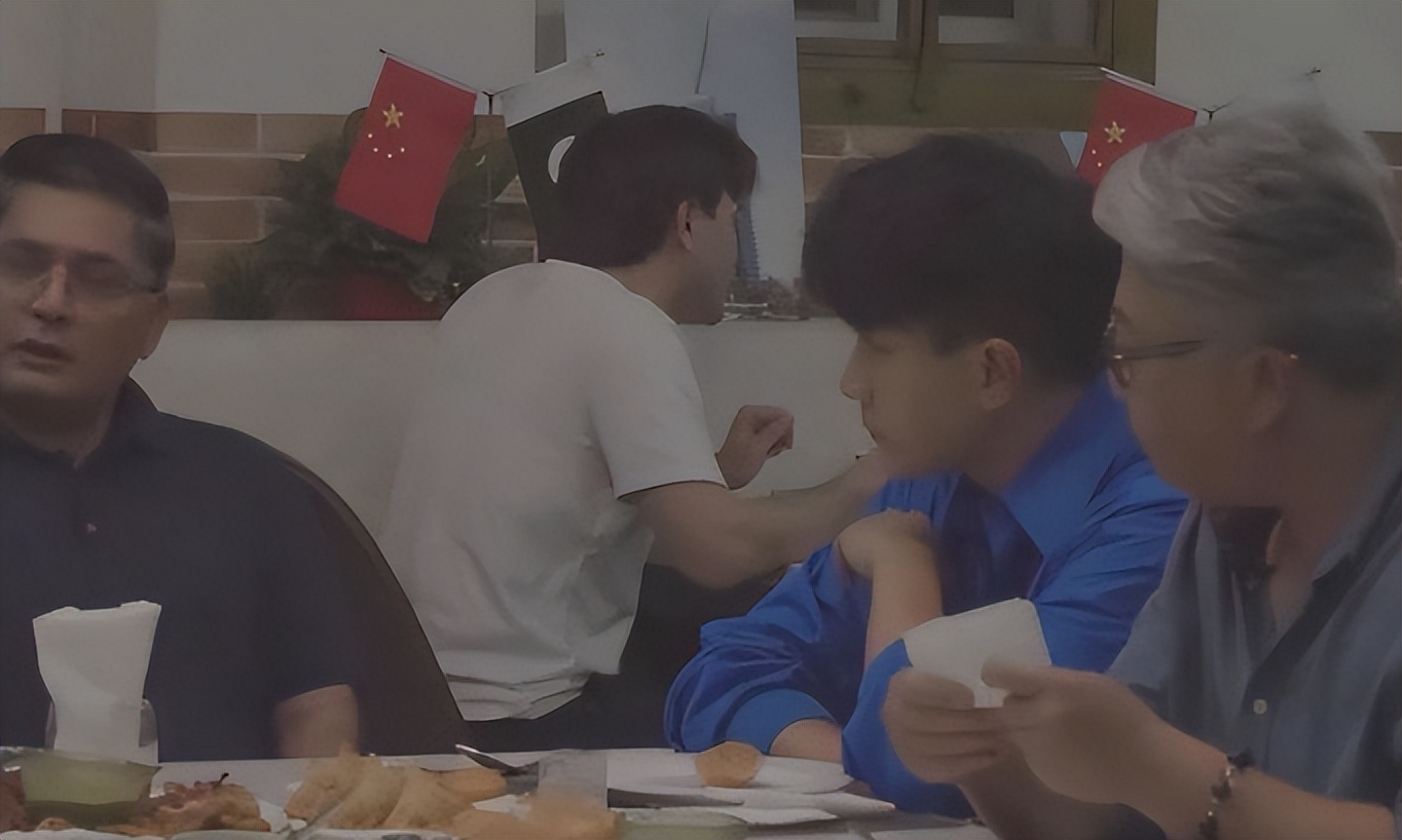 最惨前夫刘恺威：夜光剧本声名尽毁，蹭前妻热度重回内娱无人识