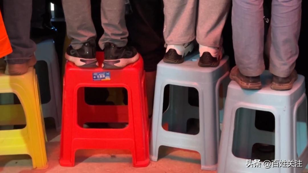 跨越2130公里！巴特尔现身贵州“村BA”：这么大规模的乡村球赛，我第一次见