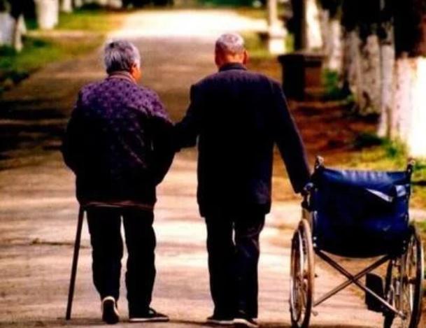 如果有一天你开始嫌弃父母,你有没有怨恨过你的父母