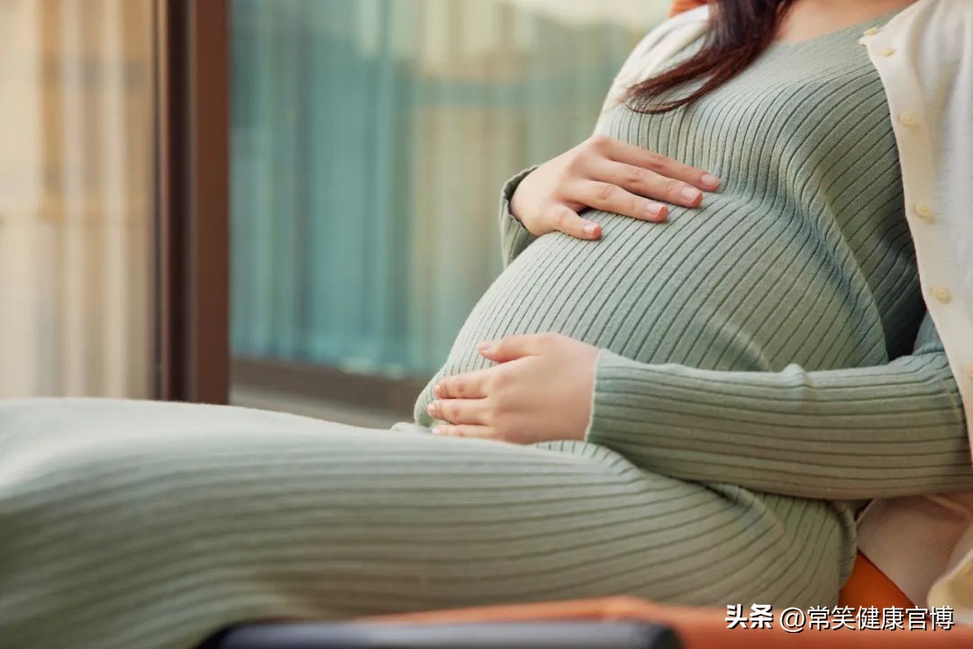 第一天剖腹产第二胎顺产的条件,剖腹产后一年怀孕可以顺产么