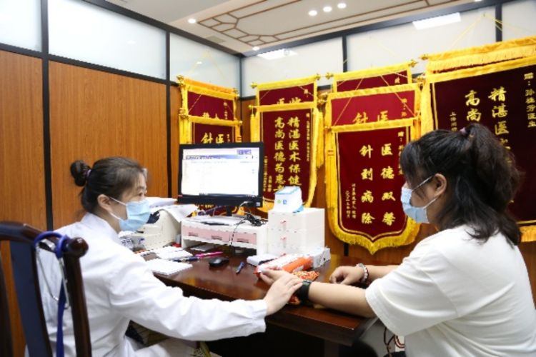 提升就医服务改善就医体验,打造15分钟社区生活服务圈调研