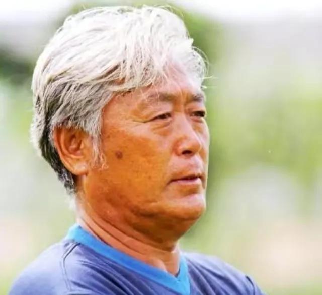 水庆霞弃用两大国脚惹争议,水庆霞执教男足怎么样