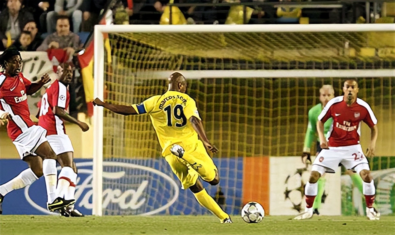 26岁还是巴西无名小卒，30岁却成西班牙主力，悍将被转会顾问拯救