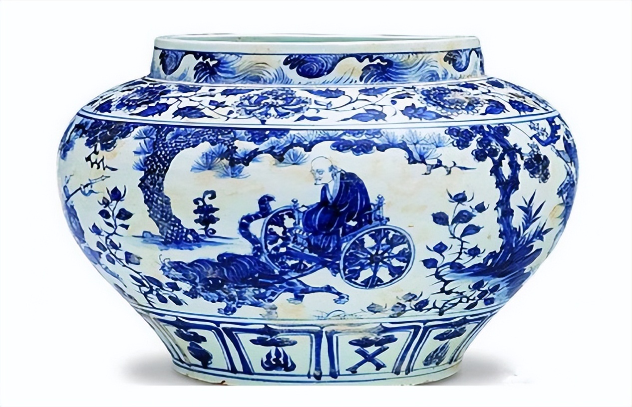 80年广西工人挖出骨灰罐，带回家腌菜，多年后专家估价：值2.3亿