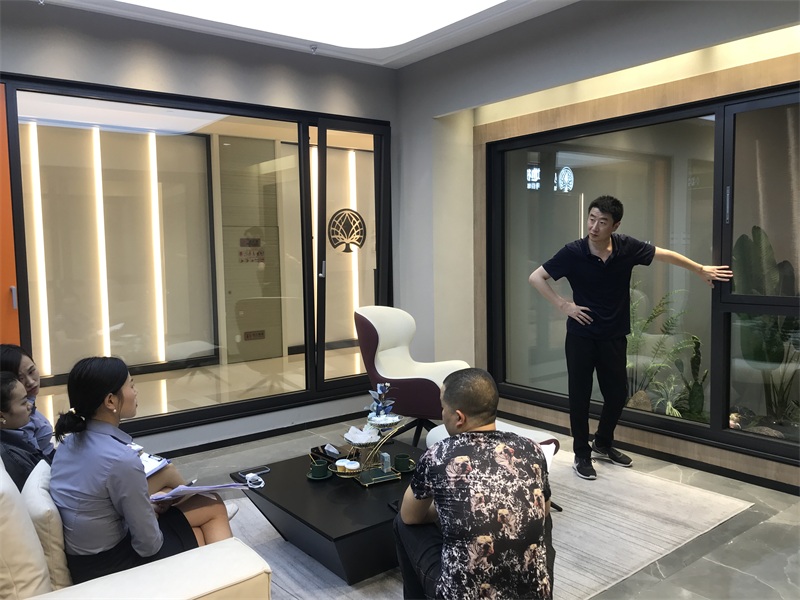 欧哲和伊顿哪个好,瓦瑟和欧哲比哪个更高端