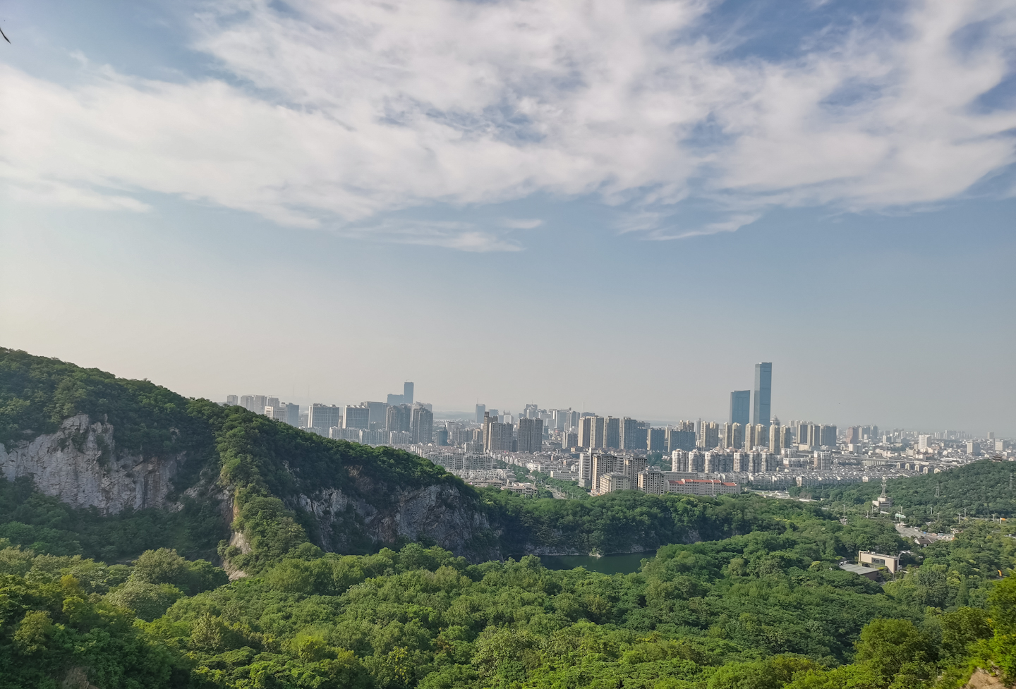 背包小鹰osprey,小鹰魔爪26背包功能详解