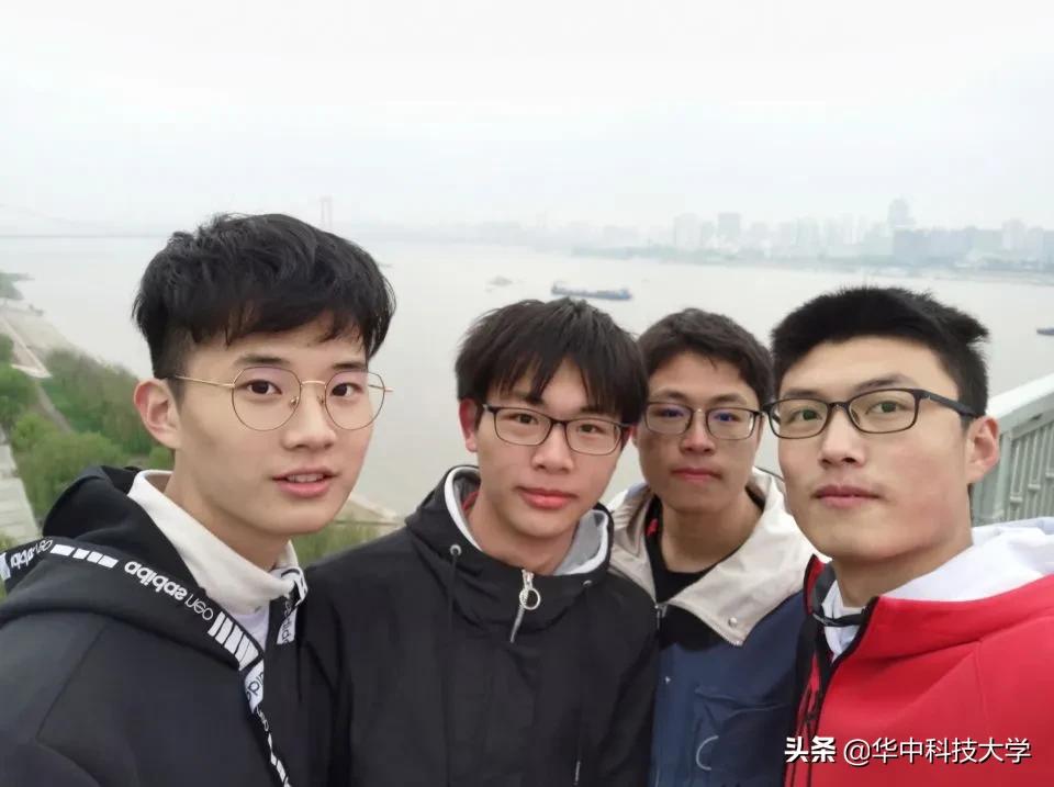 华中大男孩！有梦一起追