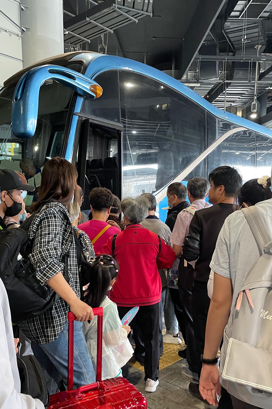 香港10日游低价团,香港旅游5天4晚团购价含机票