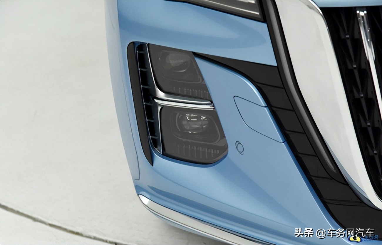 国产中型轿车新款奔腾b70值得买吗,一款车如何俘获人心且看奔腾b70