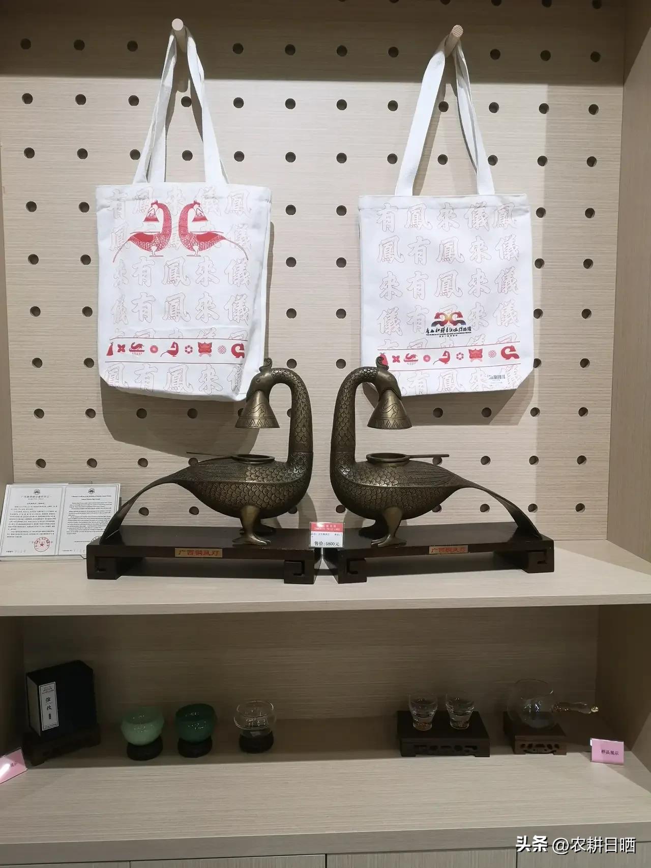 广西民工挖到骨灰罐,1980年广西民工挖到骨灰罐