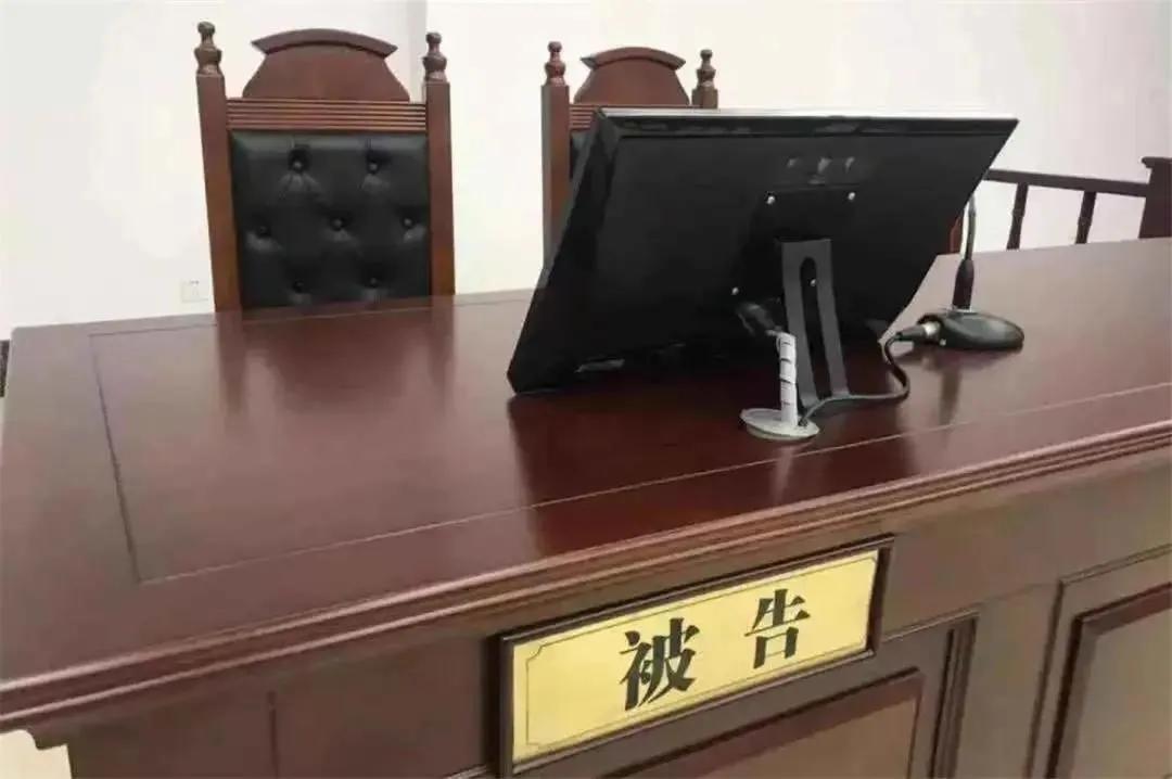 “他和我新婚妻子开房,侵犯我的配偶权,赔钱道歉!”法院:驳回