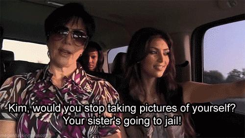 在她面前不值一提,在她面前任何东西都一文不值