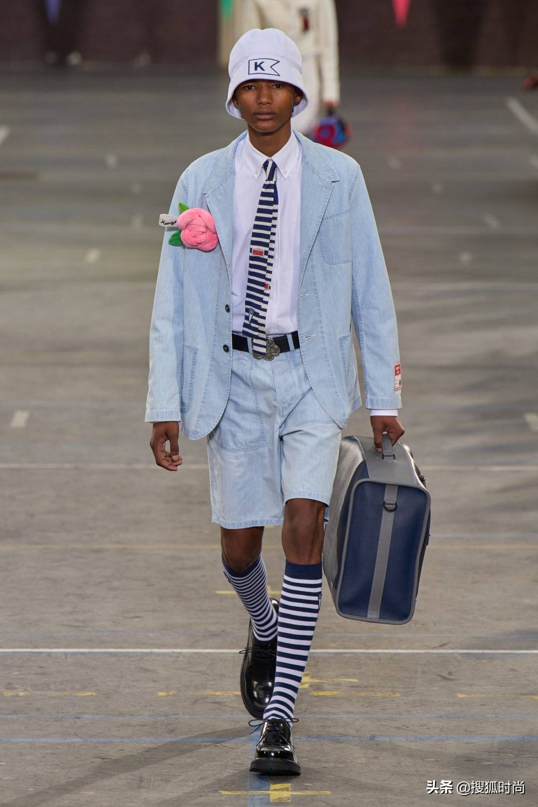 lv和爱马仕哪个值得购买,lv和爱马仕有什么不同