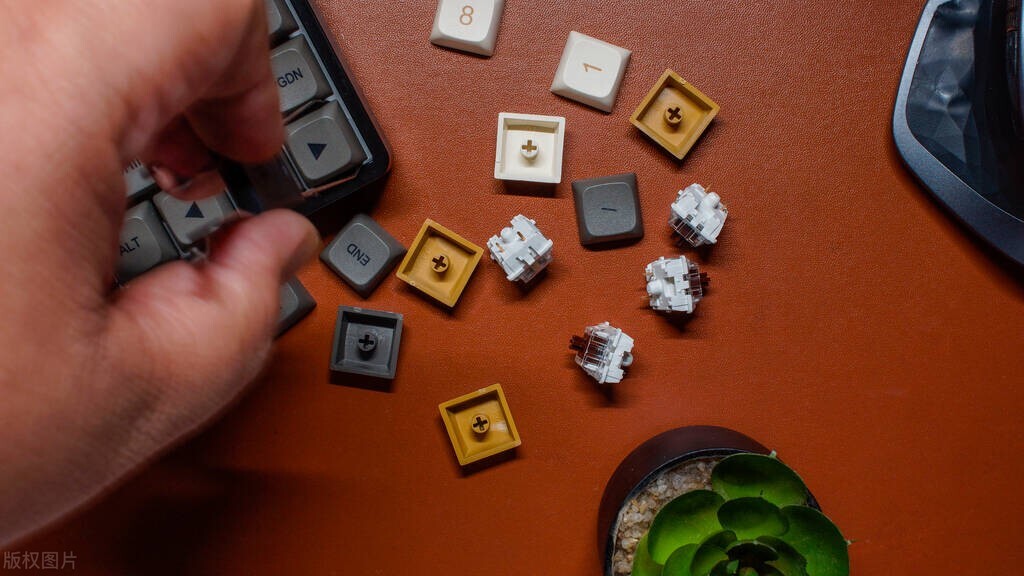 怎么买特定声音的机械键盘,适合写代码的机械键盘