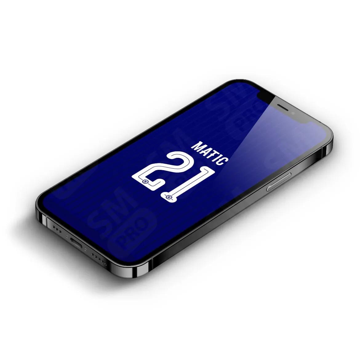 手机壁纸有关足球,皇马球衣队徽壁纸