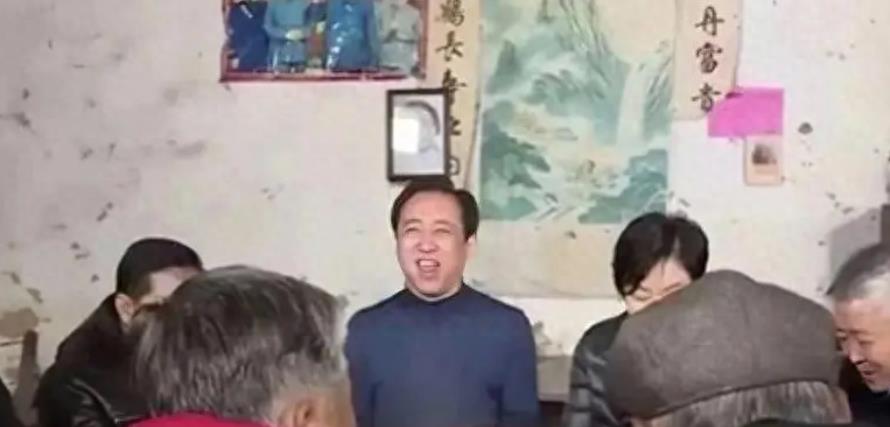 富豪家印养20控梯员年薪30万，你想知道为什么？