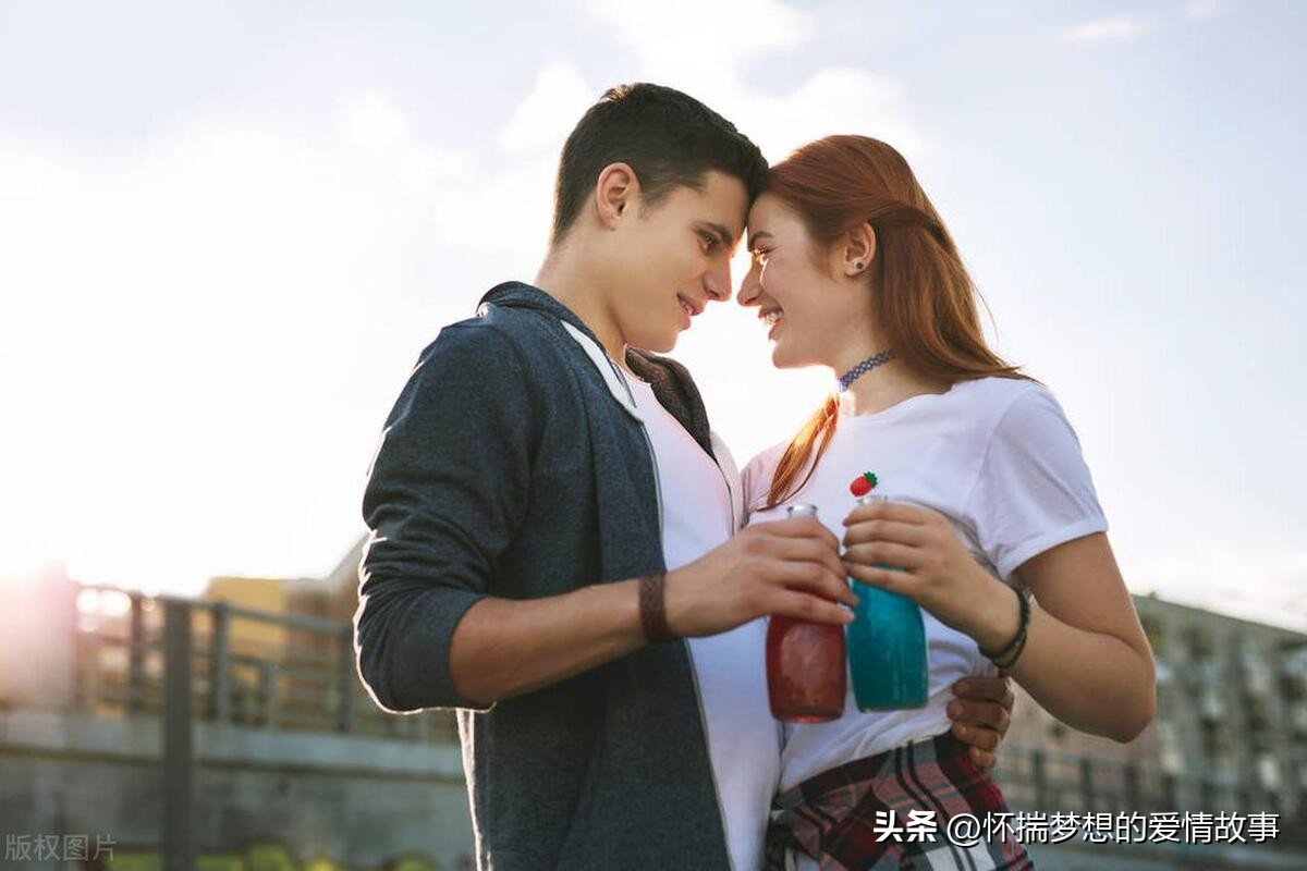 怎么撩女生才能喜欢上你的话题,如何快速撩到一个女人三招