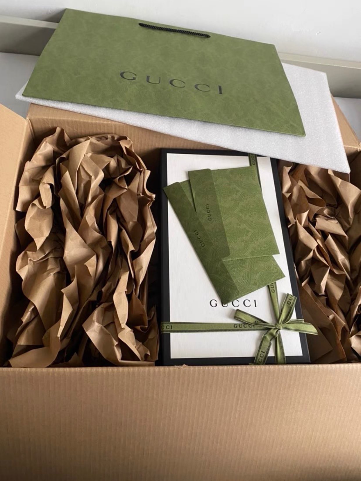 肖战gucci断货,肖战同款断货鞋子