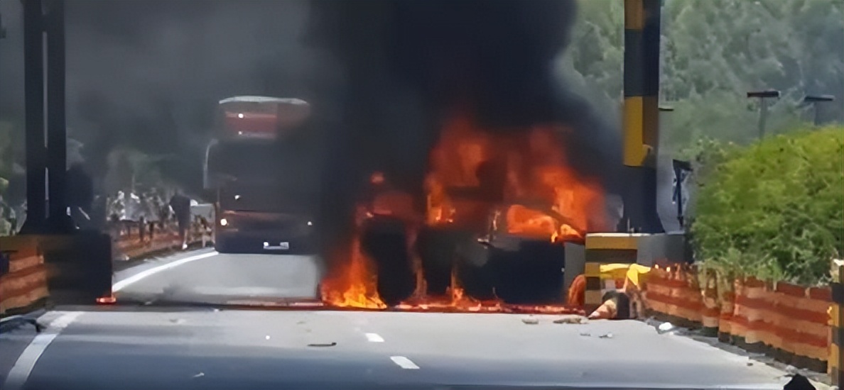 简妍嘚啵嘚|“键盘侠”不要寒了英雄的心