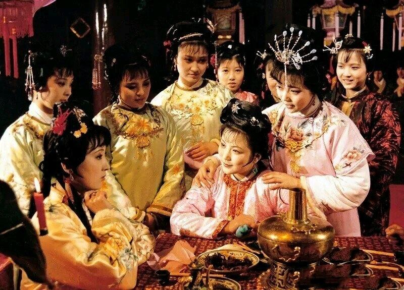 红楼梦嫦娥形象描述,红楼梦里嫦娥