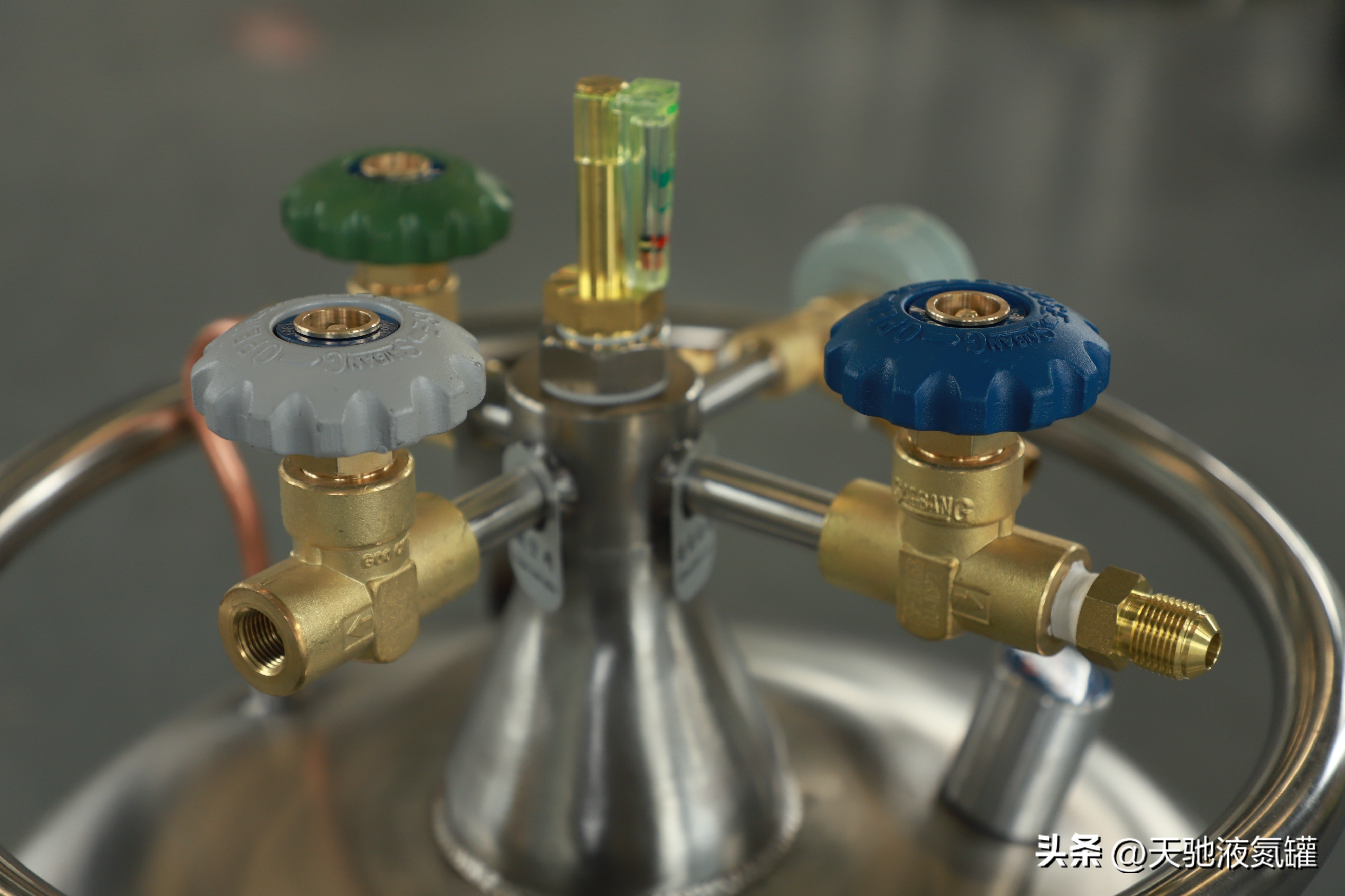 自增压液氮罐怎么加液氮进去,液氮罐自增压耗液氮吗