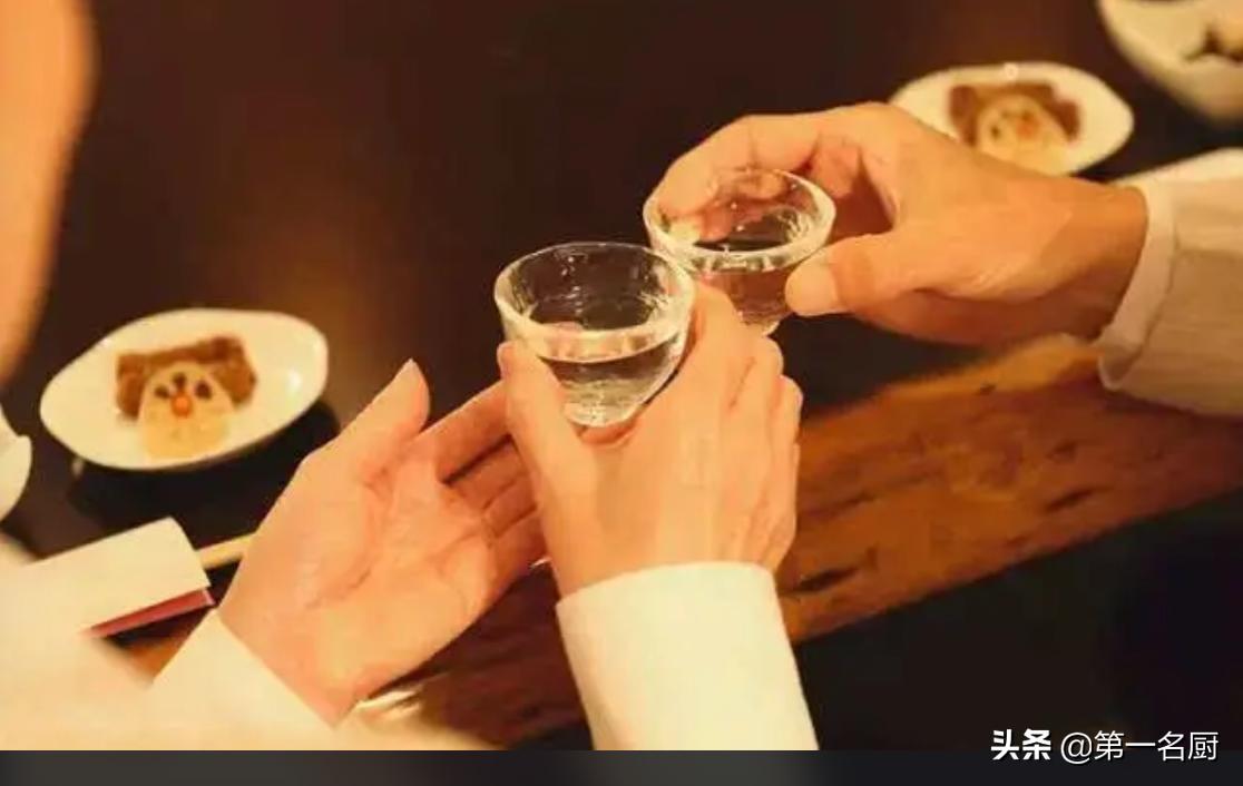 如何避免酒局上敬酒紧张,酒局上轮到你敬酒怎么办