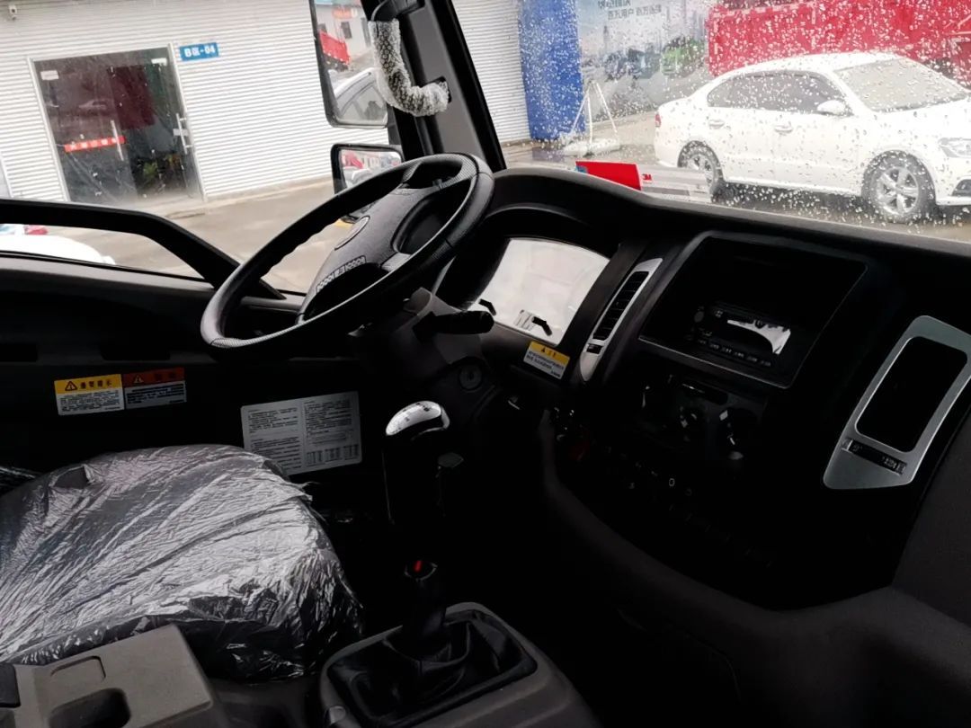 十堰龙信二手车市场雅阁,十堰龙信国际汽车城二手车直播