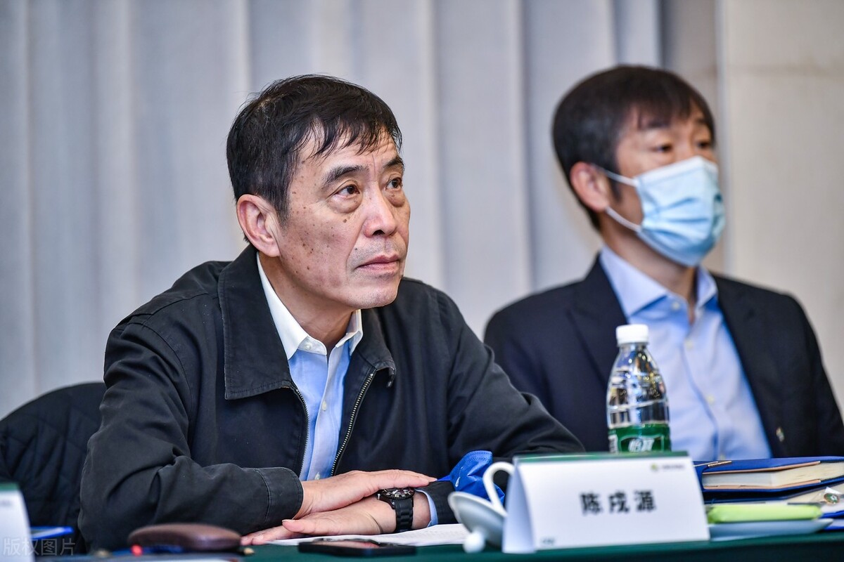 最低6万!广州恒大宣布限薪决定,男足不淡定了,比陈戌源还狠