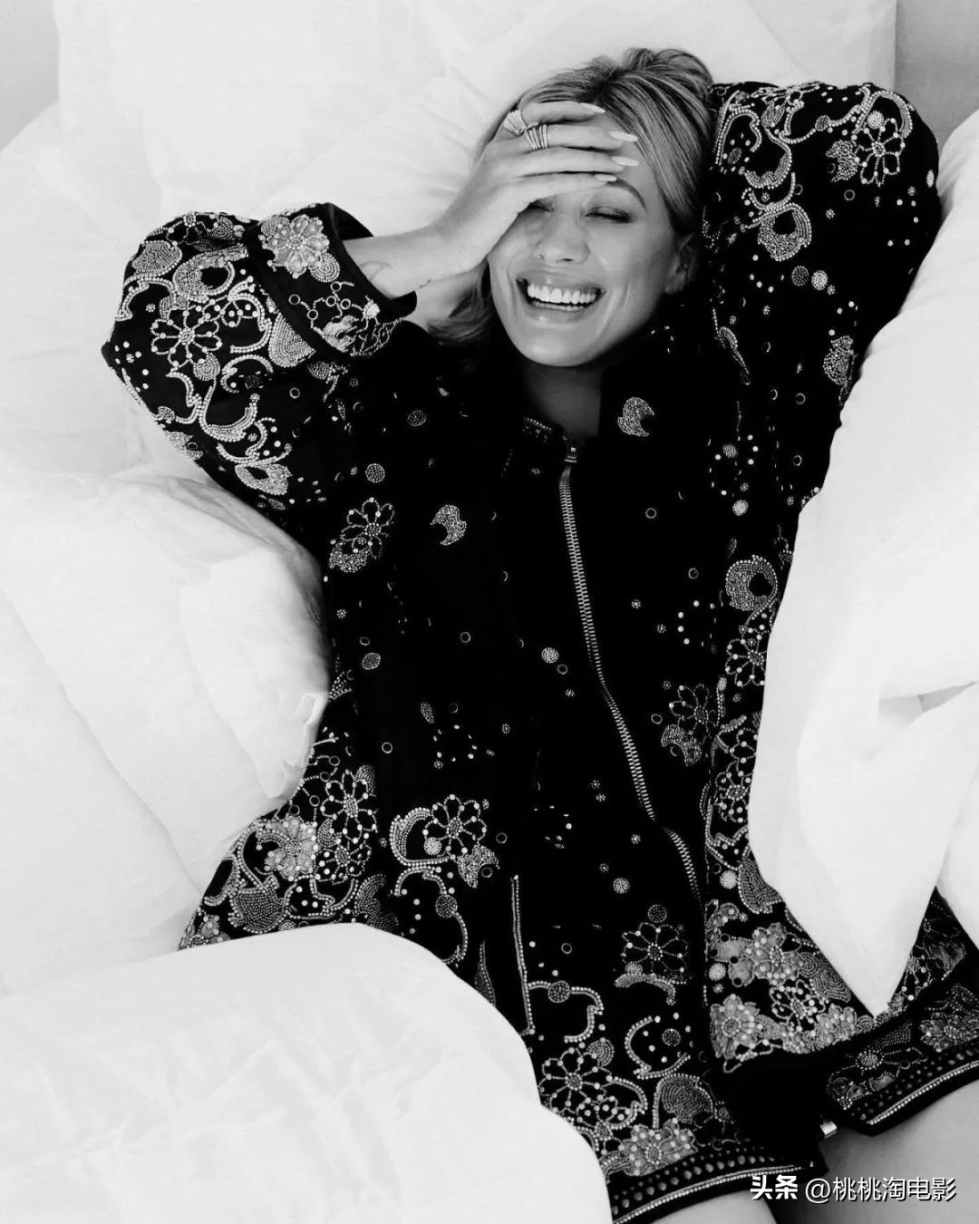 希拉里达芙最新街拍照,希拉里达芙个人写真