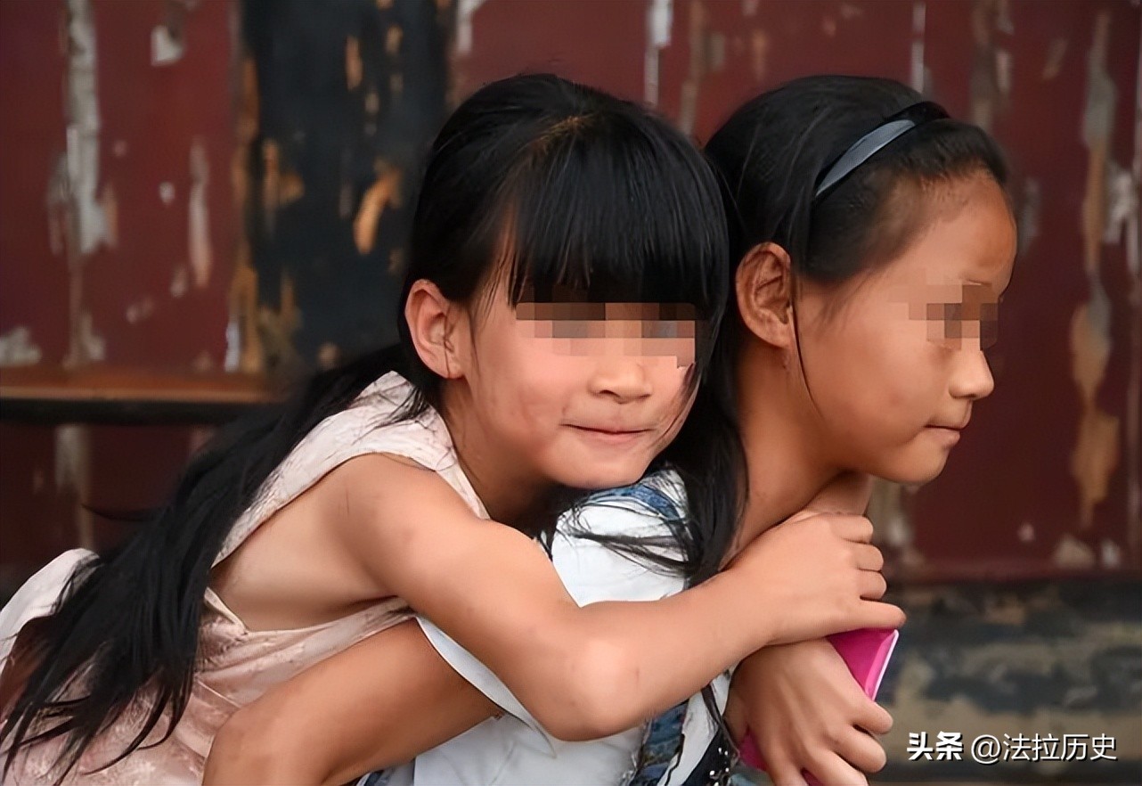 告别了“梓涵”时代，新一批“怪名”来袭！老师：别再整活了