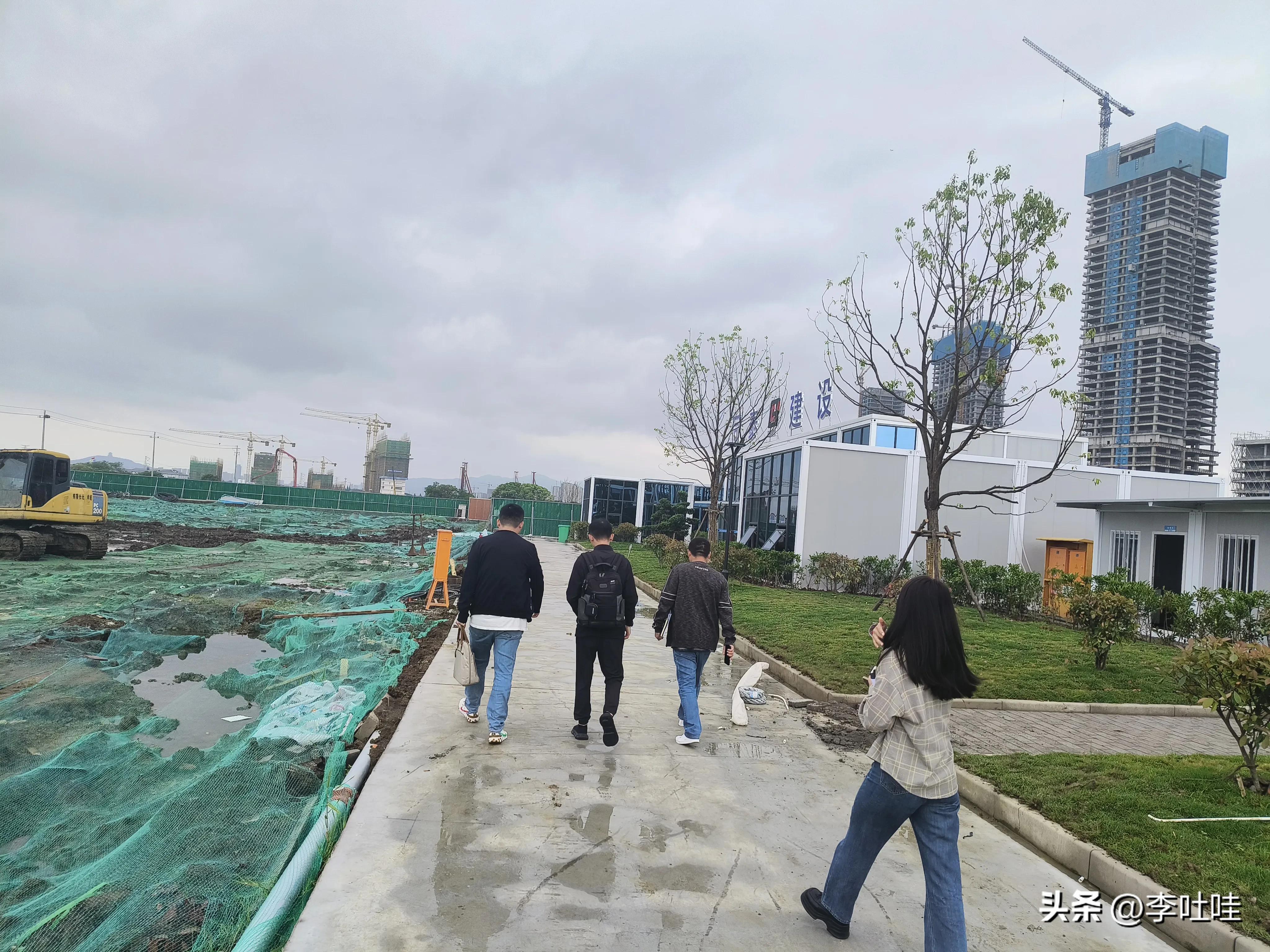 宁愿高薪聘请也不给老员工加薪,公司宁愿高薪聘用不给老员工加薪