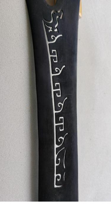 民间收藏的古蜀玉璧图片,馆藏老玉紫水晶玉琮