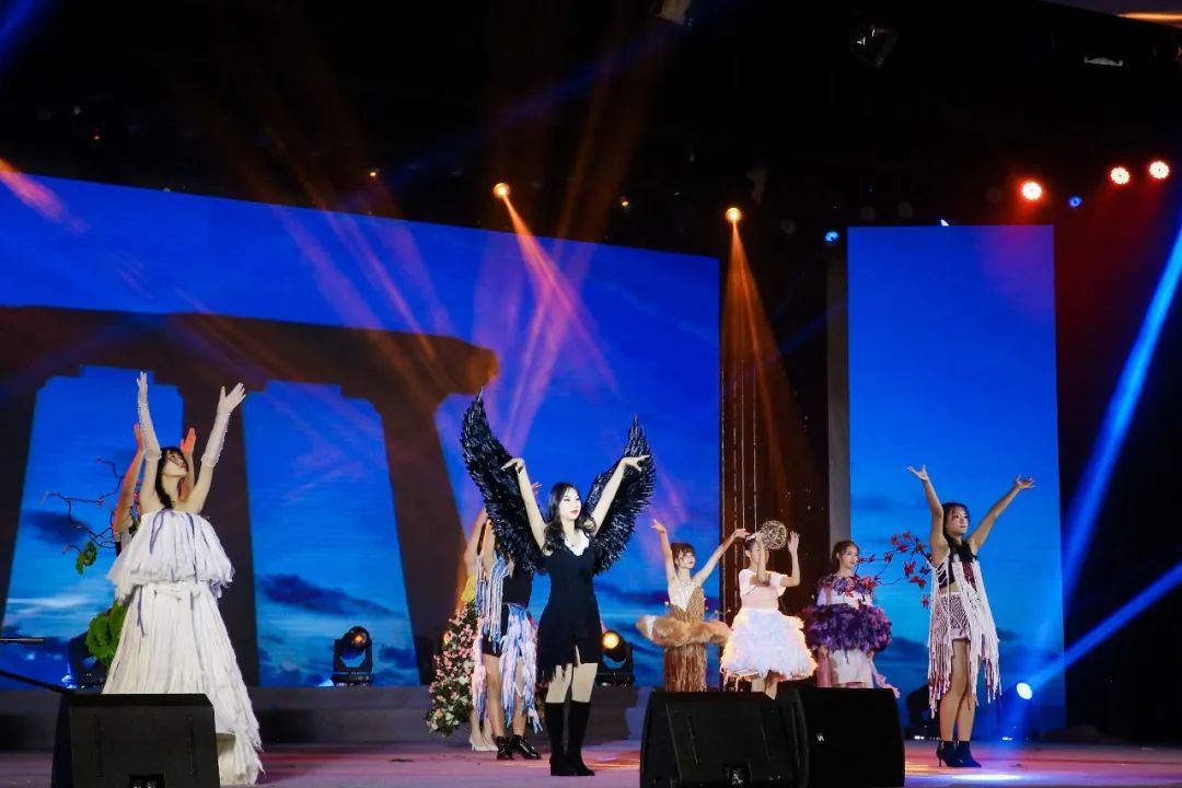 深圳光明高级中学体育场,深圳光明高级中学校队