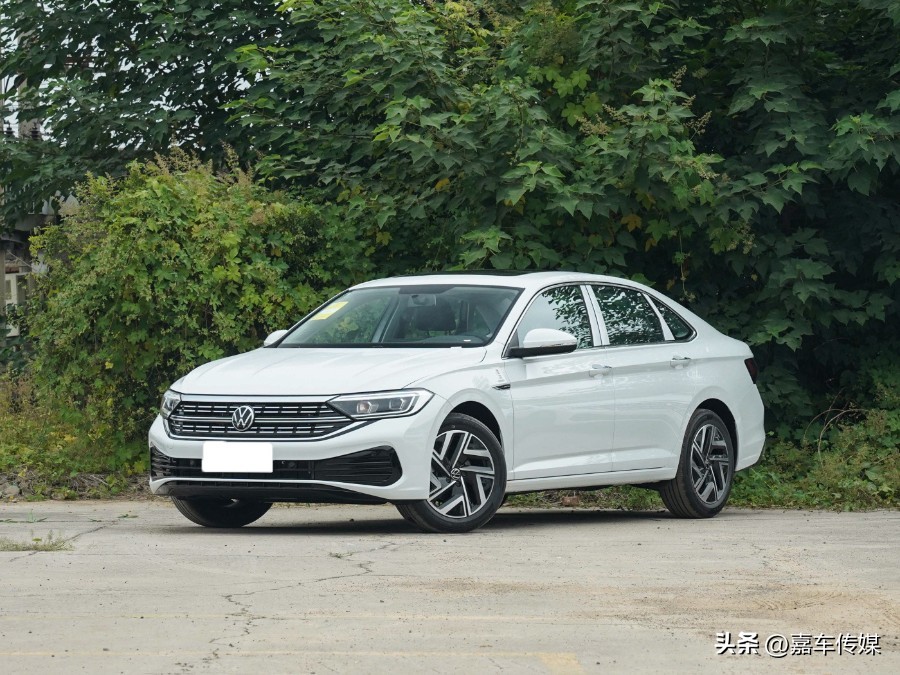 2022款凌渡和2023款速腾哪个好,上汽大众凌渡对比一汽大众速腾