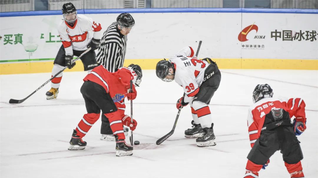 黑龙江省冰球锦标赛决赛,黑龙江省哈尔滨2024冰球邀请赛