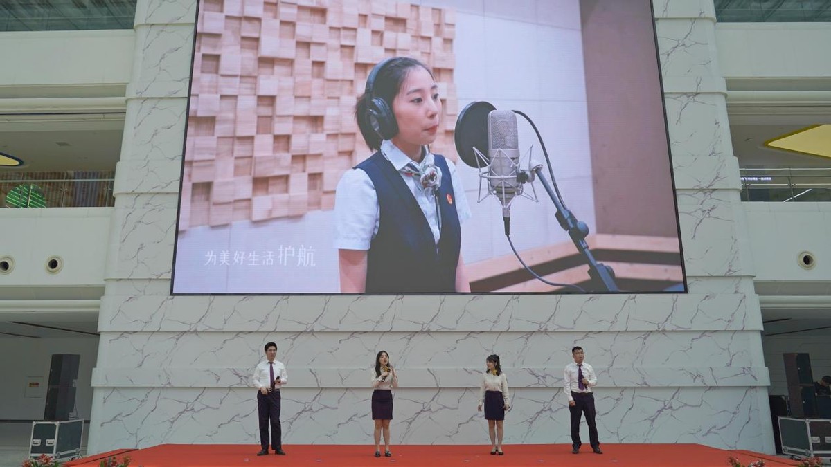 托稳“菜篮子”，守好“钱袋子”——恒丰银行南京分行反假主题宣传走进众彩物流