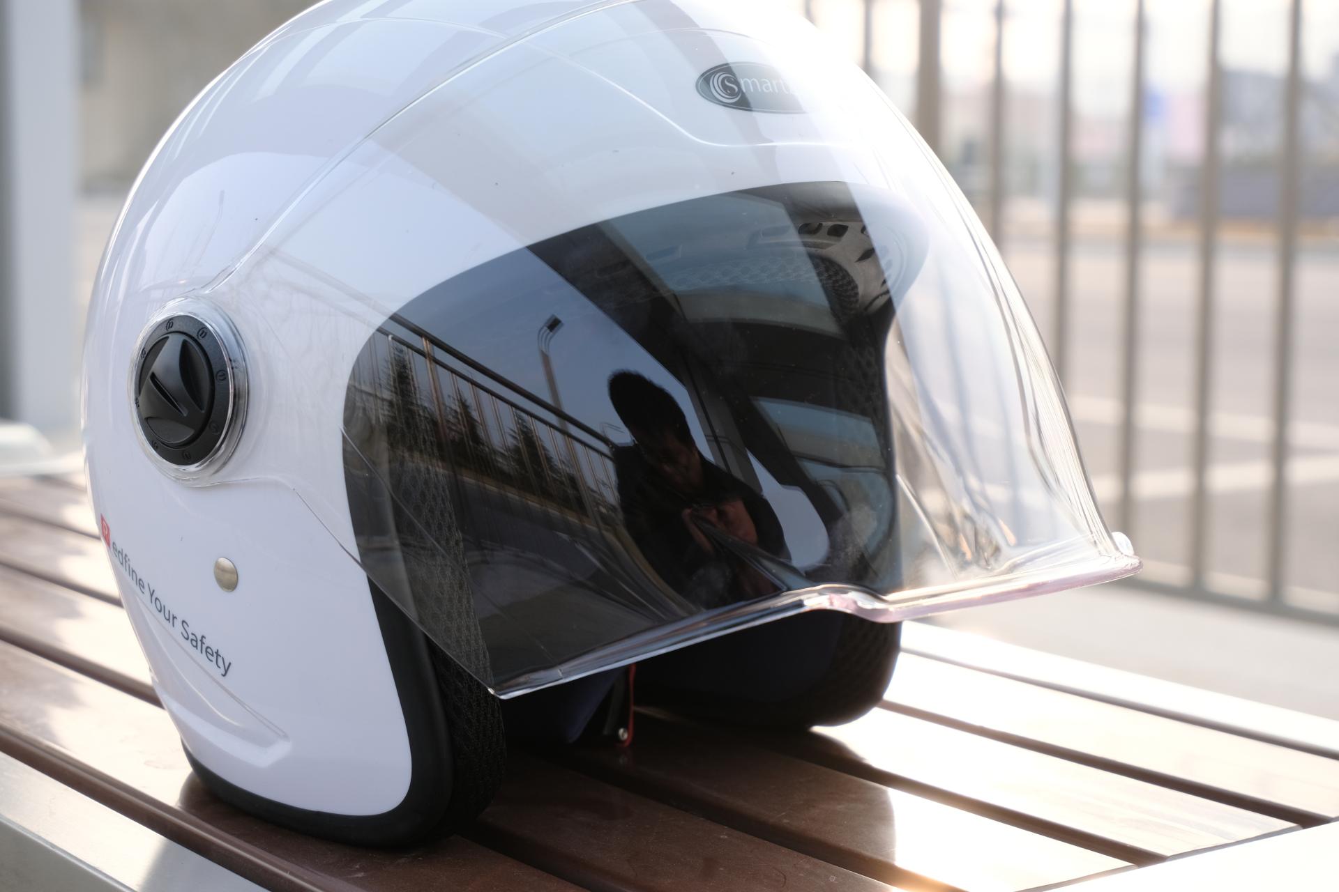 smart4us1智能骑行头盔,骑摩托安全头盔四季通用3c认证