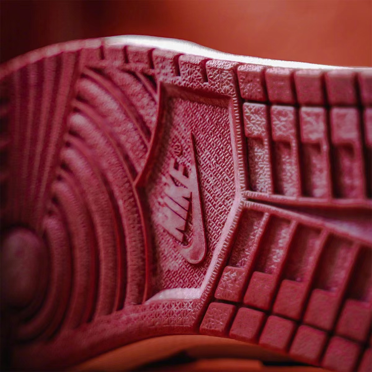 aj1芝加哥原价多少钱,aj1高帮鞋芝加哥白红399元