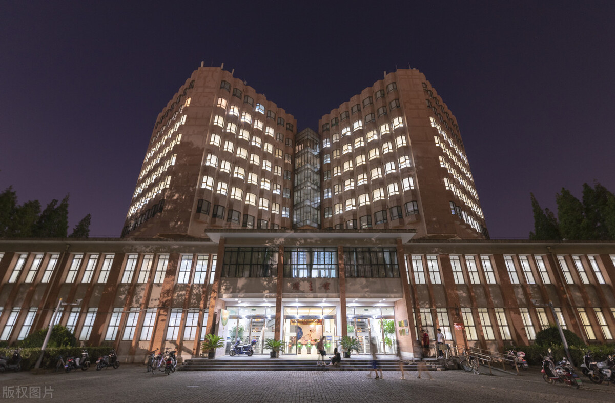 同济大学综合排名,同济大学排名前十名