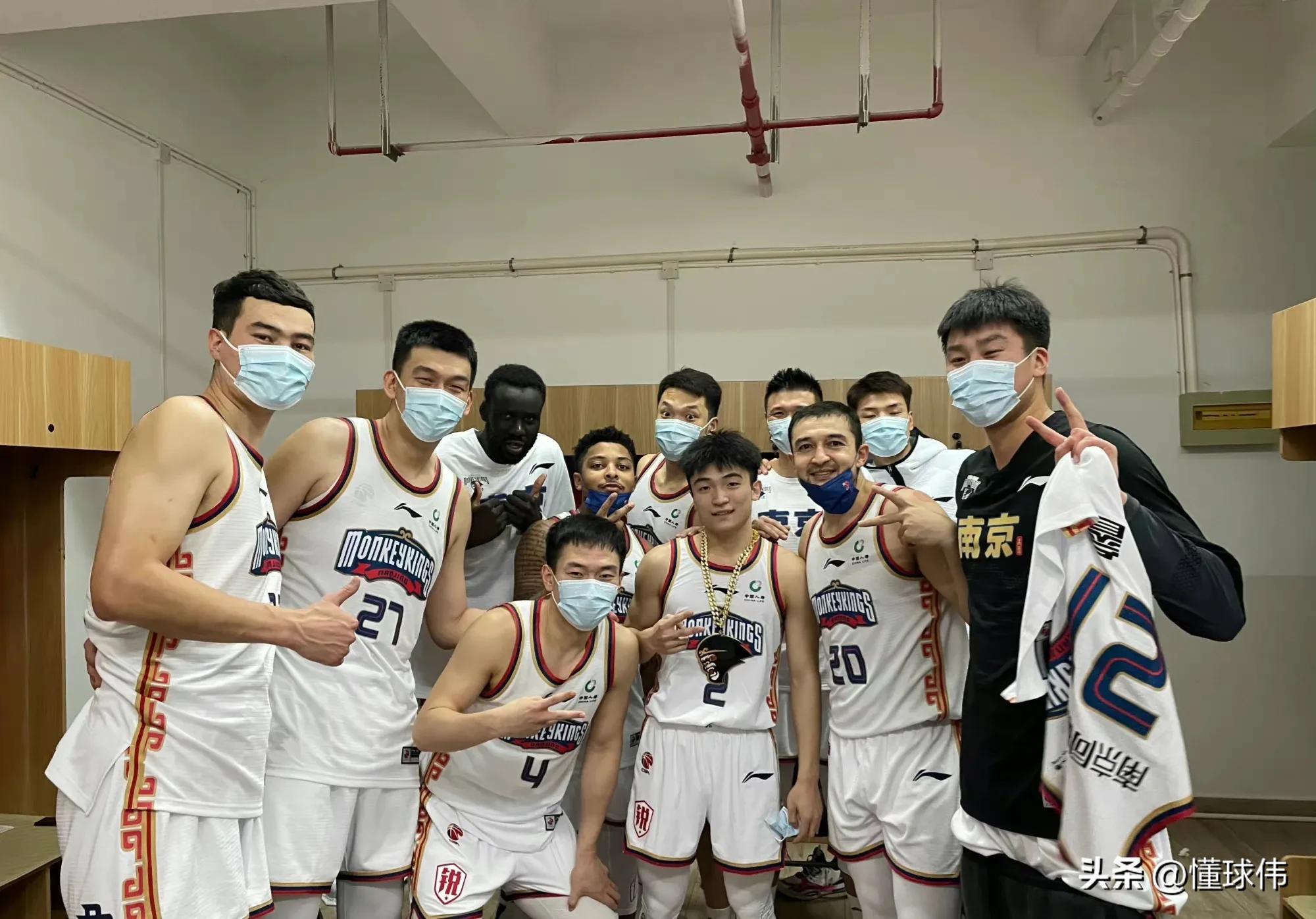 七人轮换和八人轮换,同曦外援皮特森西热