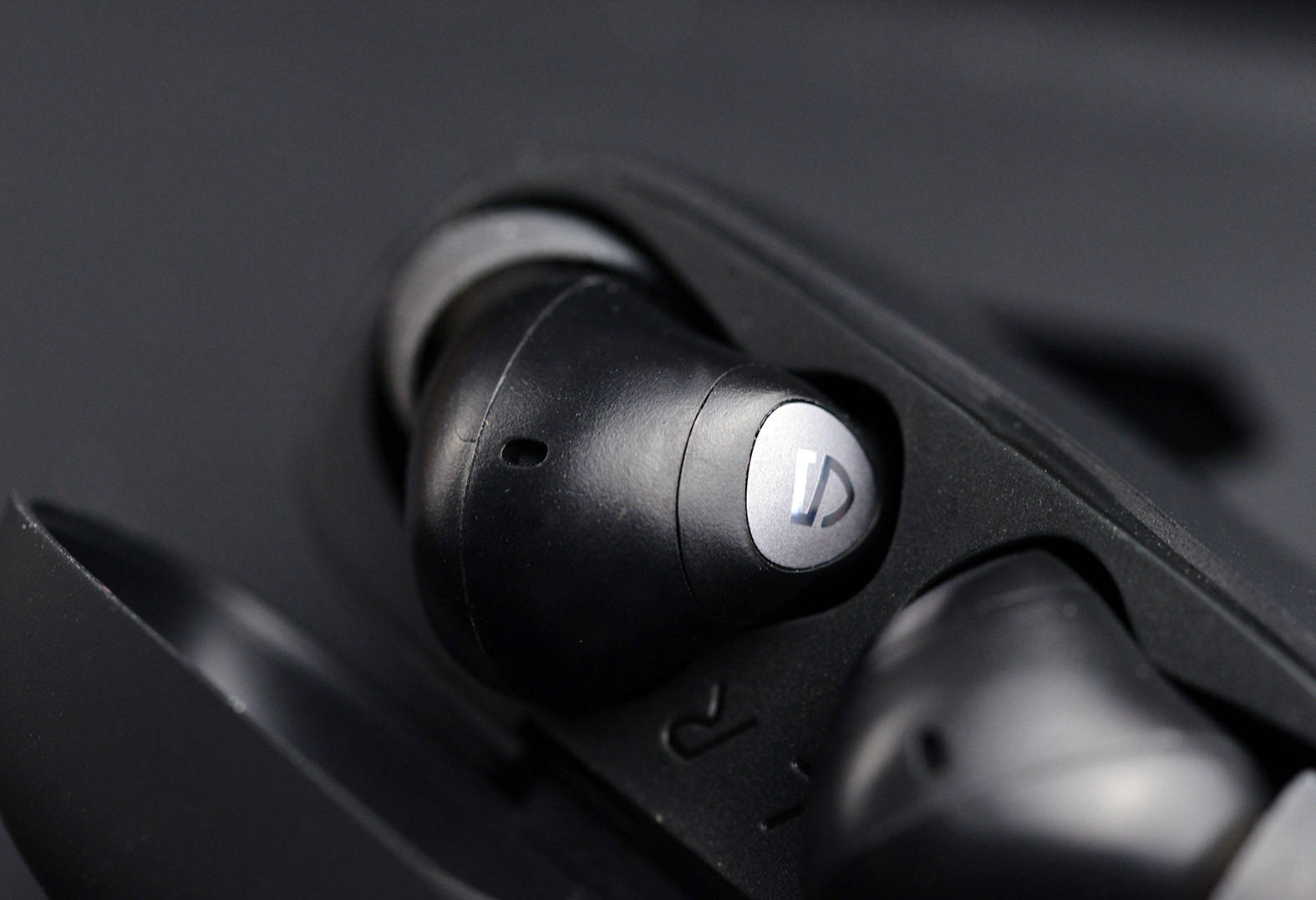 300元头戴降噪无线耳机推荐,1000元降噪无线耳机推荐高颜值